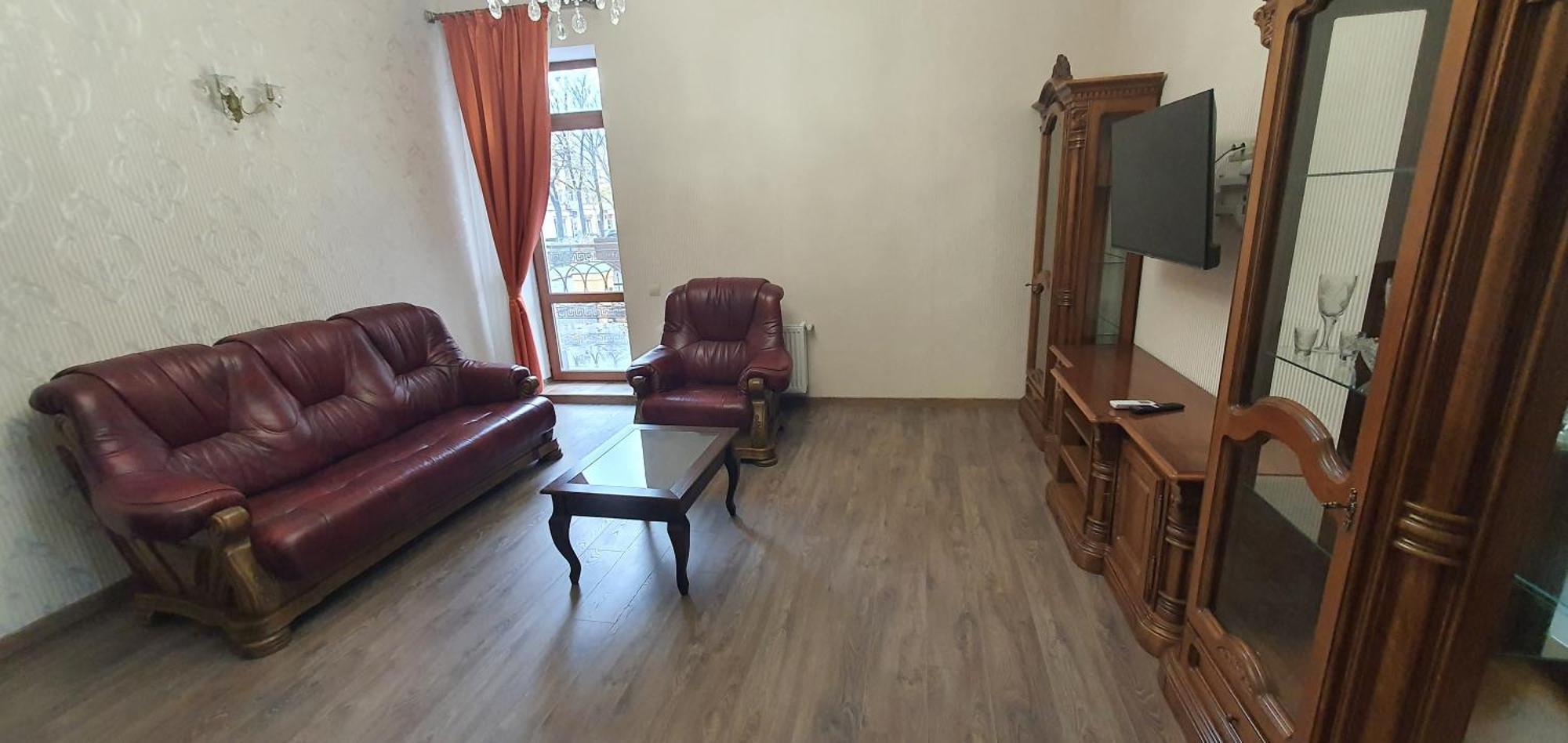 Centralnyi Hotel Poltava Buitenkant foto