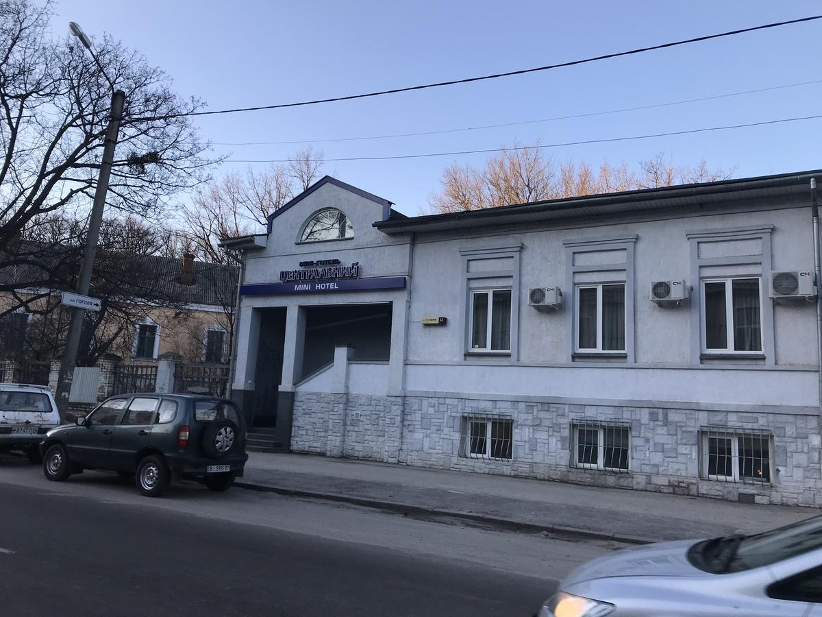 Centralnyi Hotel Poltava Buitenkant foto